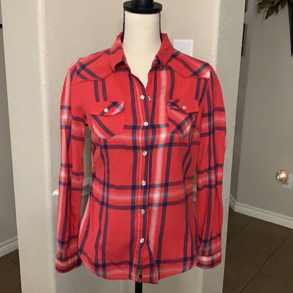 Mossimo Supply Co. red and blue plaid western cut long sleeve shirt Size M